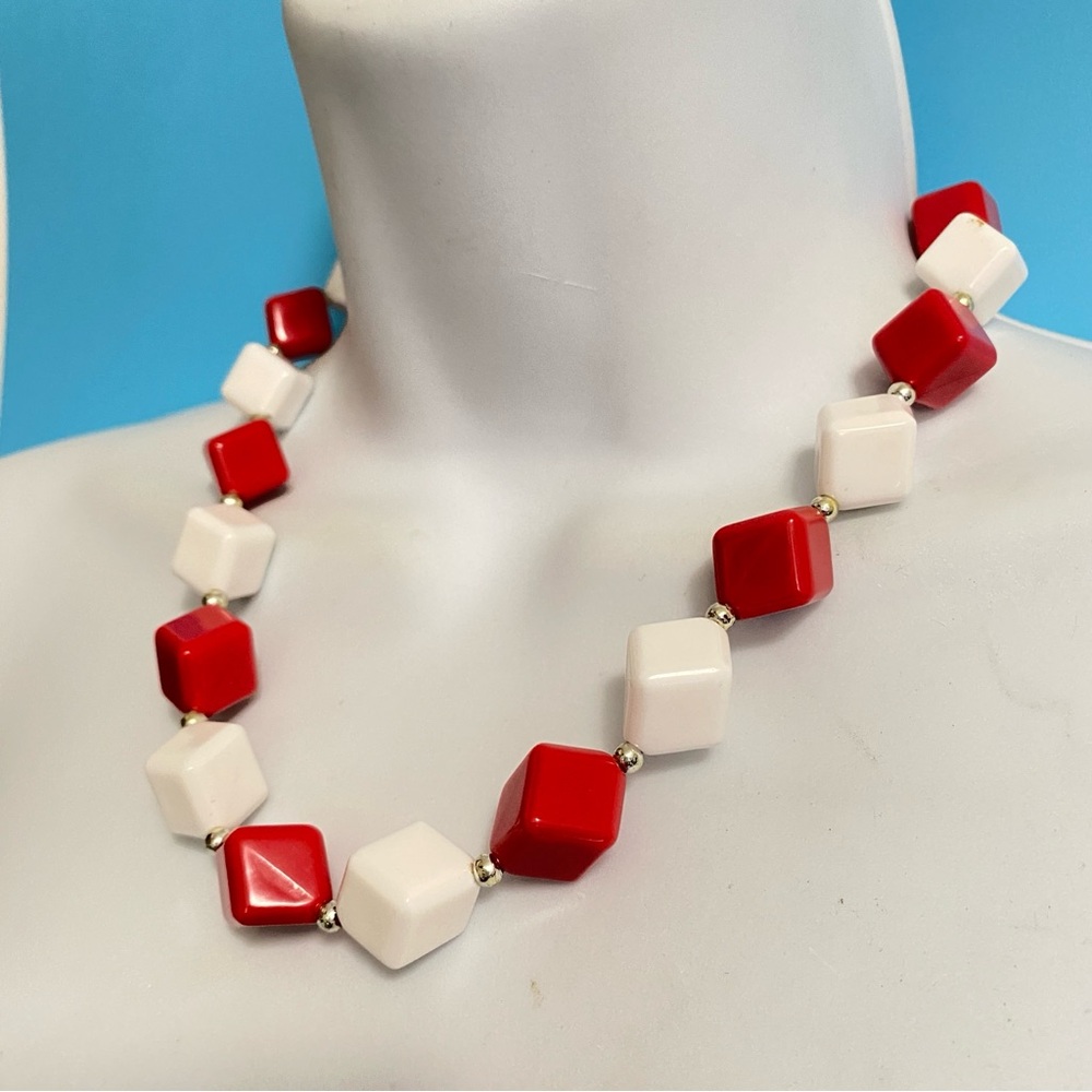 Vintage Lucite Acrylic Necklace Red & White Square Beads Silver Accents 18"